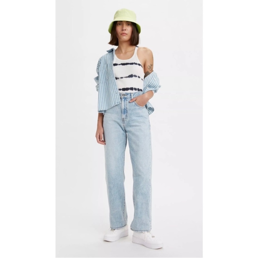 Levi’s High Waisted Straight Jeans 29x31 Light Wash